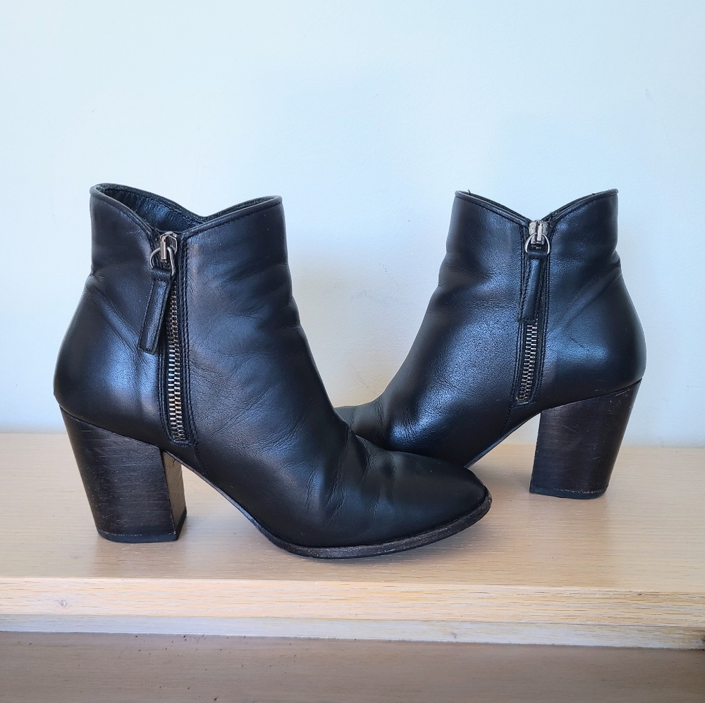 Thursday Boot Company Uptown Bootie, Black leather size 5.5